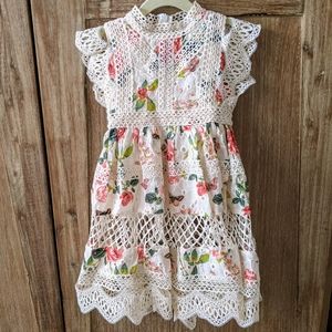 NWT Floral Lace Dress 🦋